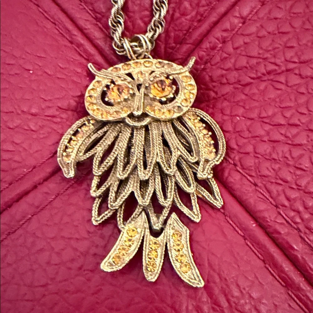 Vtg Goldtone With goldtone Rhinestones movement Owl Pendant Necklace - Picture 7 of 9